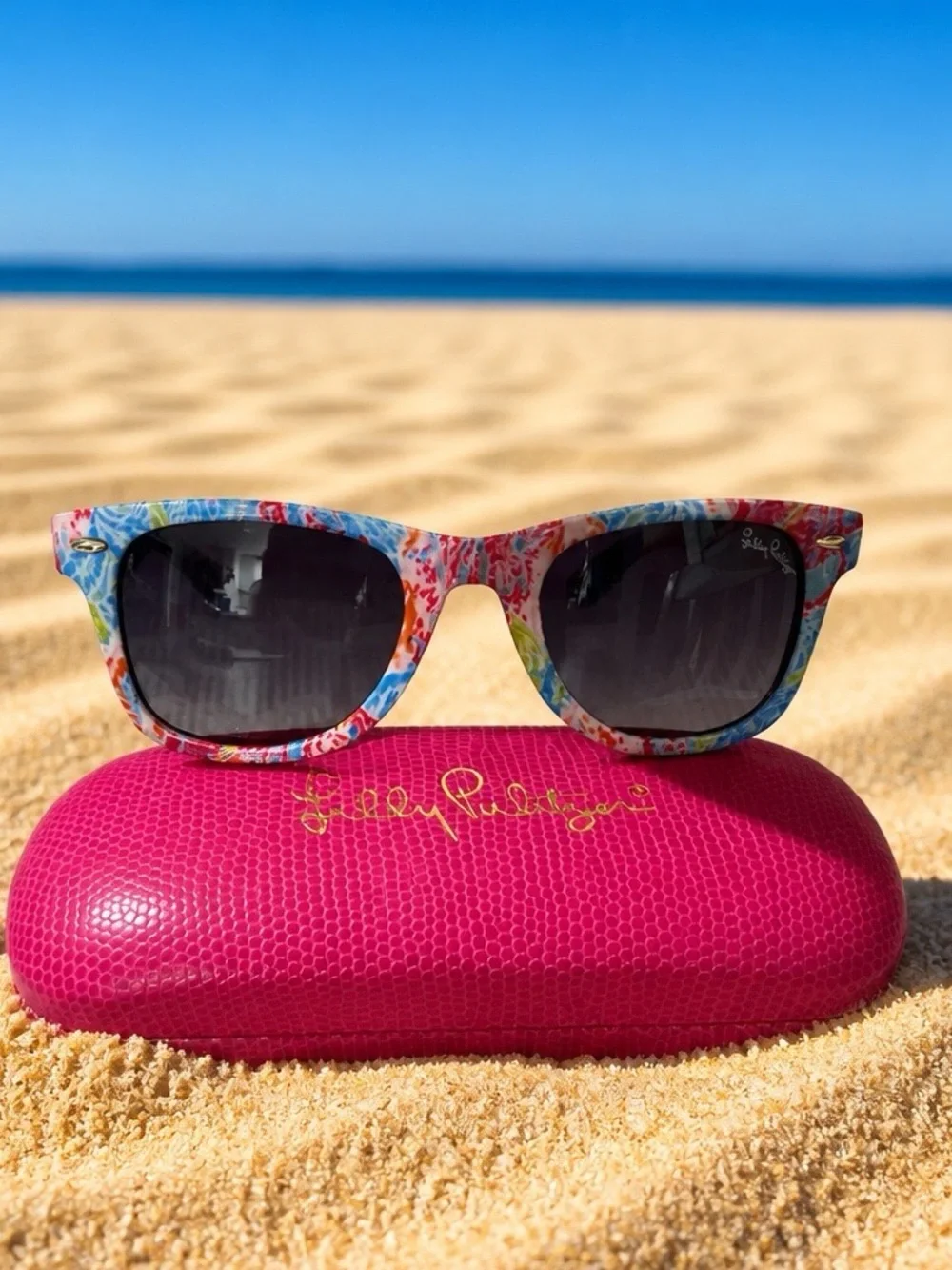 Lilly Pulitzer Sunglasses with bright pink hard case